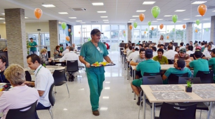 Refeitório corporativo atendido pela Nutrivida